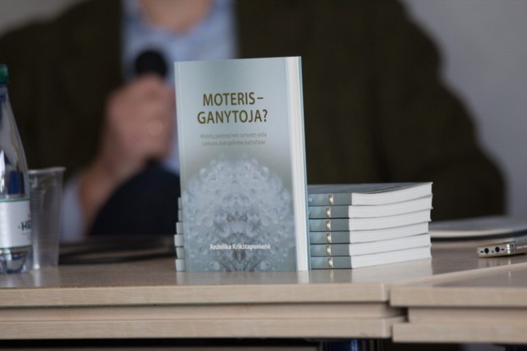Diskusijos „Moteris ganytoja – papiktinimas ar sveikintina pažanga?” garso įrašas