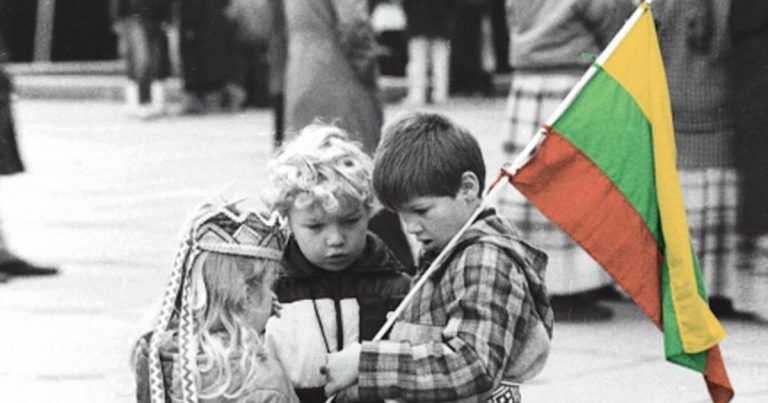 Su Sausio 13-ąja – Lietuvos Gynėjų diena. Naujai Lietuvai